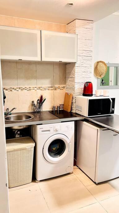 Umbaa - Cute Studio Apartment Nice Exterior photo